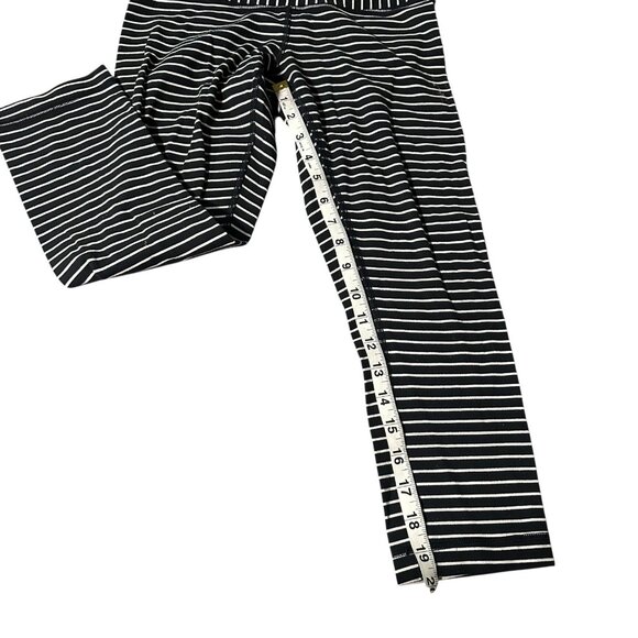 Lululemon Wunder Under Crop Capri Leggings Size 6 Black White Stripe High Rise - Picture 10 of 11